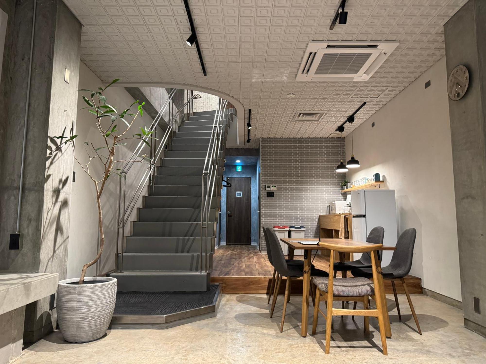 Hotel Art Rock Такамацу Екстериор снимка