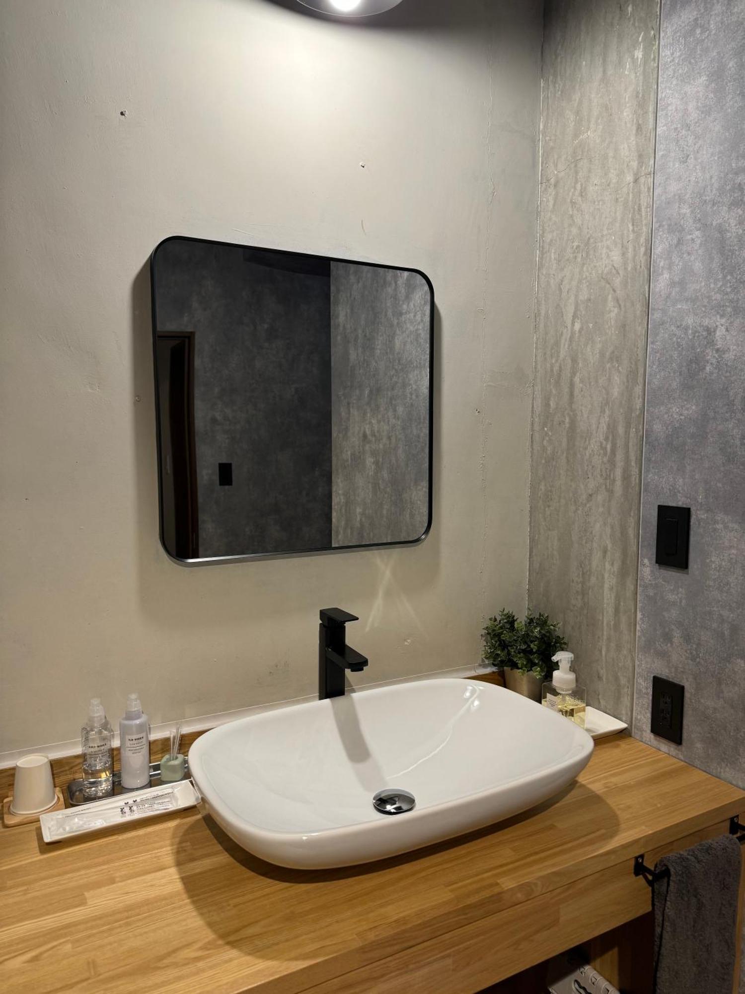 Hotel Art Rock Такамацу Екстериор снимка